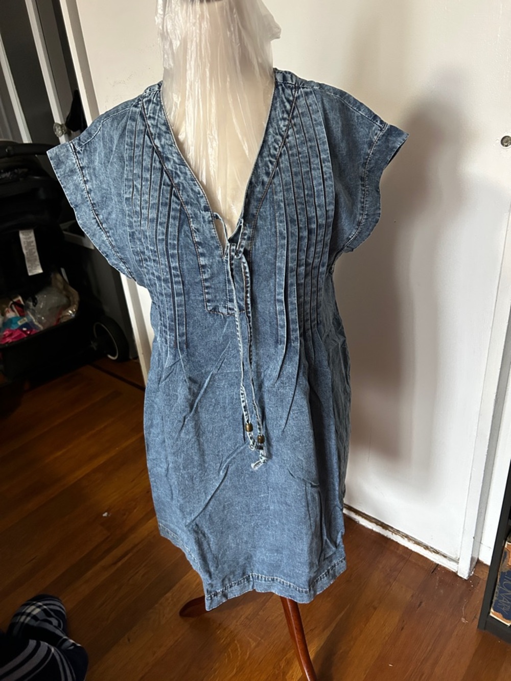 Fashion Denim Tie-Front Tunic Dress - Light Blue size medium nwt